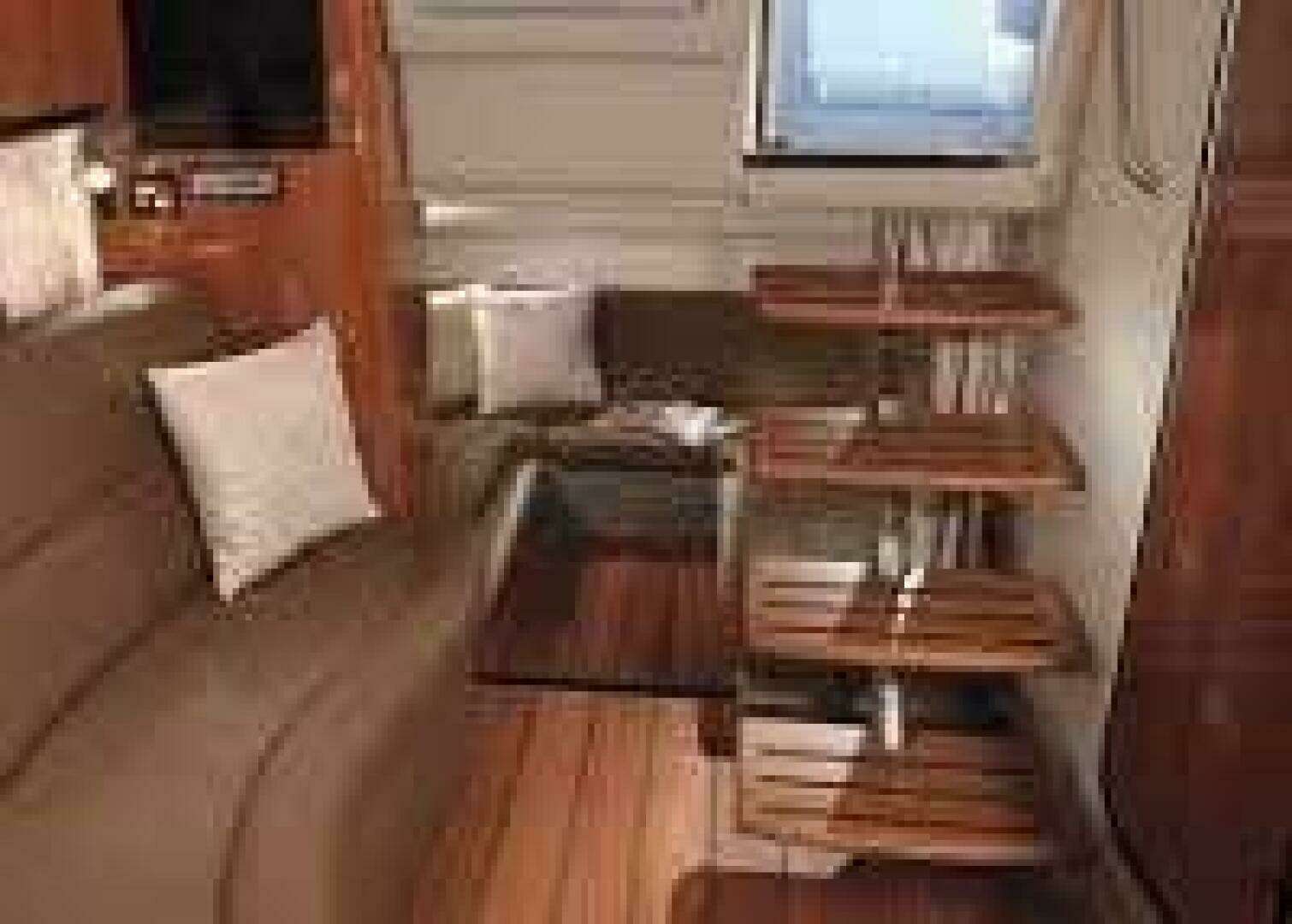 2006 Crownline 340 CR - Image 10