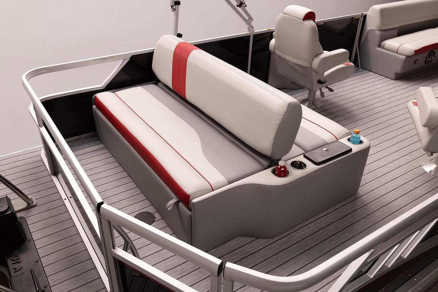 Manufacturer Provided Image: 2026 SunCatcher Select 322SL boat interior with stylish seating and modern design.