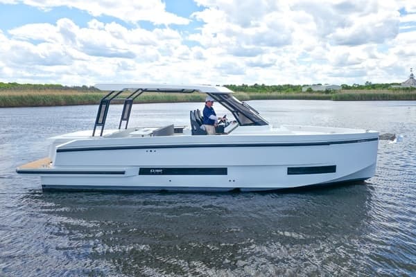 2026 De Antonio Yachts D32 - Image 1