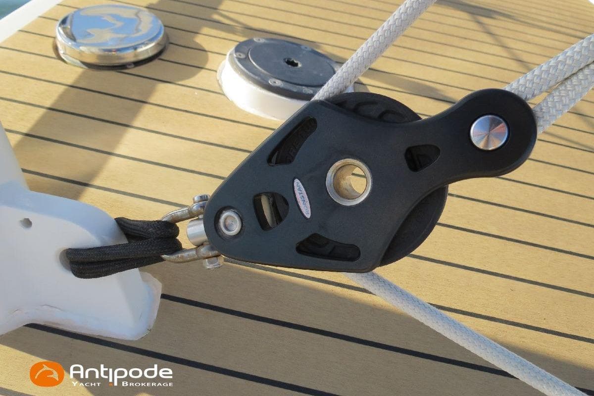 Sailing yacht deck with pulley system, Meta JPB 52, 2021 model.