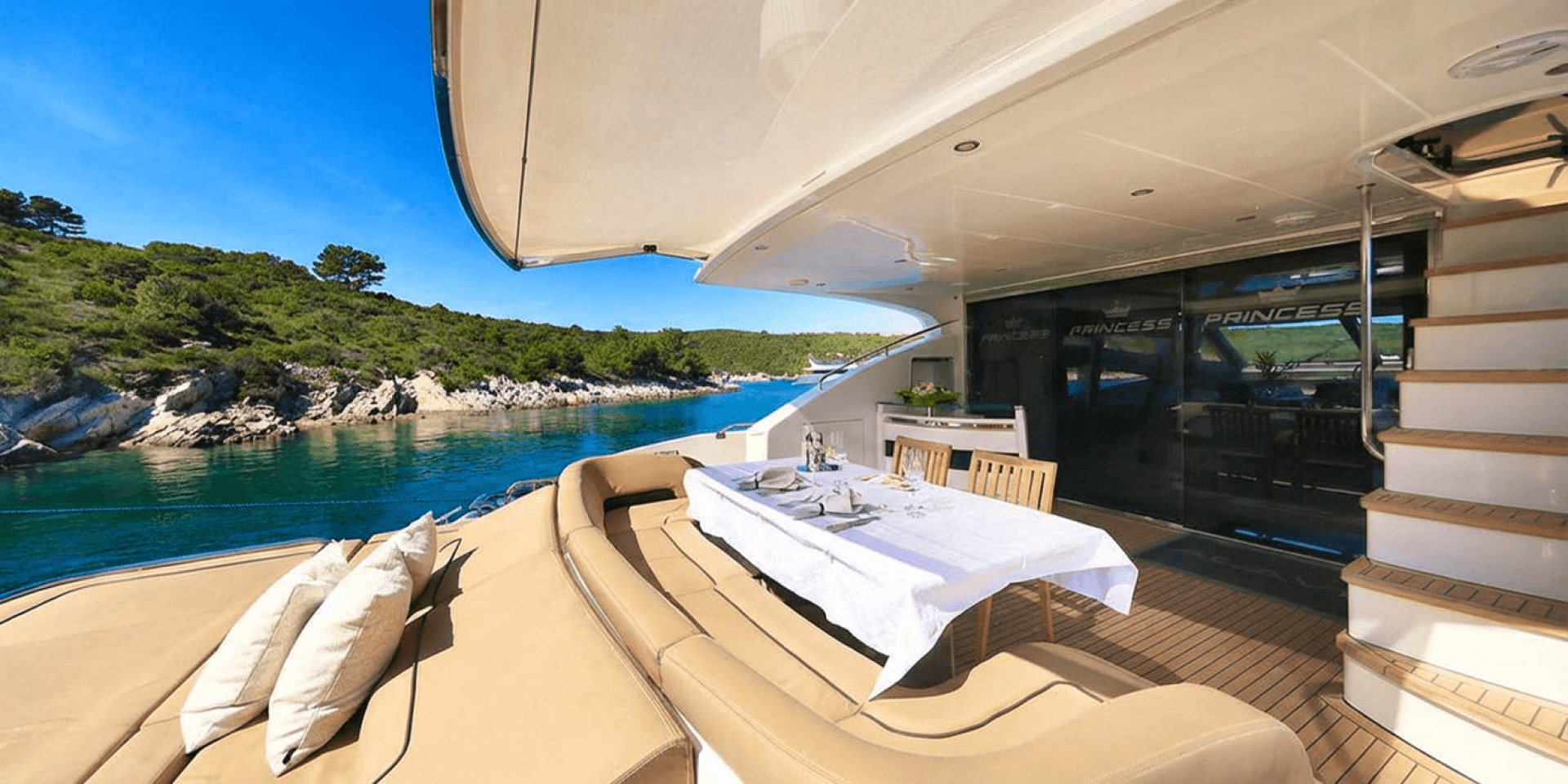 2011 Princess Yachts Princess V85 - Image 14