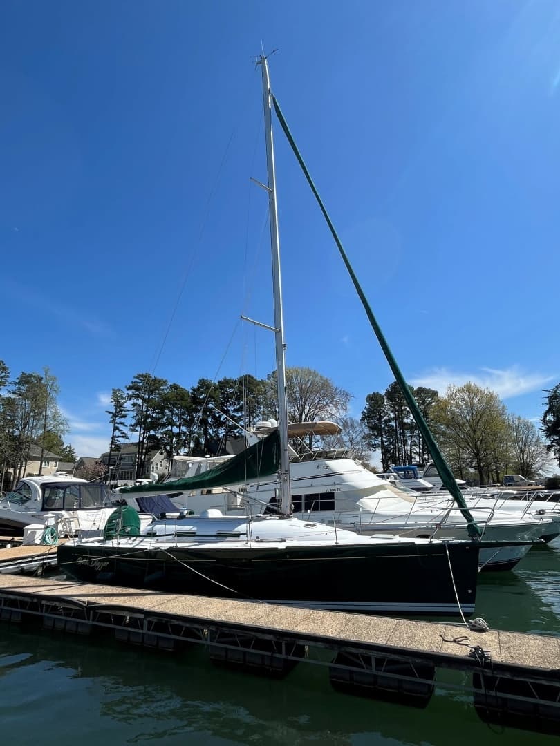2005 Beneteau First 36.7 - Image 12