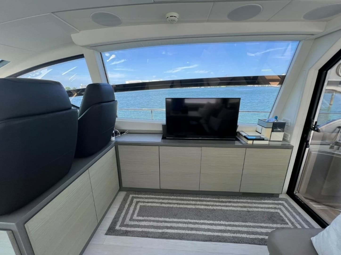 2018 Pershing — - Image 17