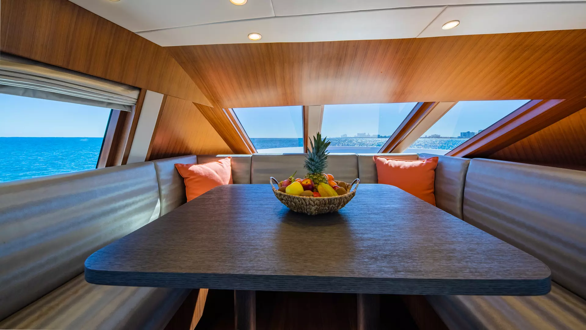 2026 Hargrave Raised Pilothouse - Image 38