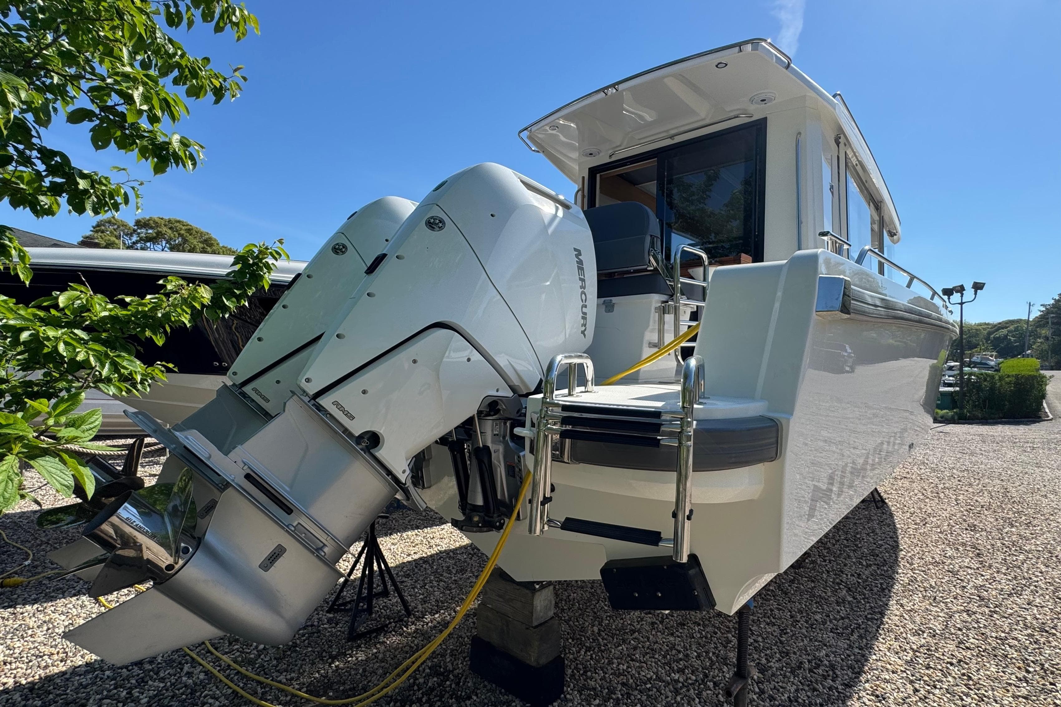2025 Nimbus Commuter 11 - 54