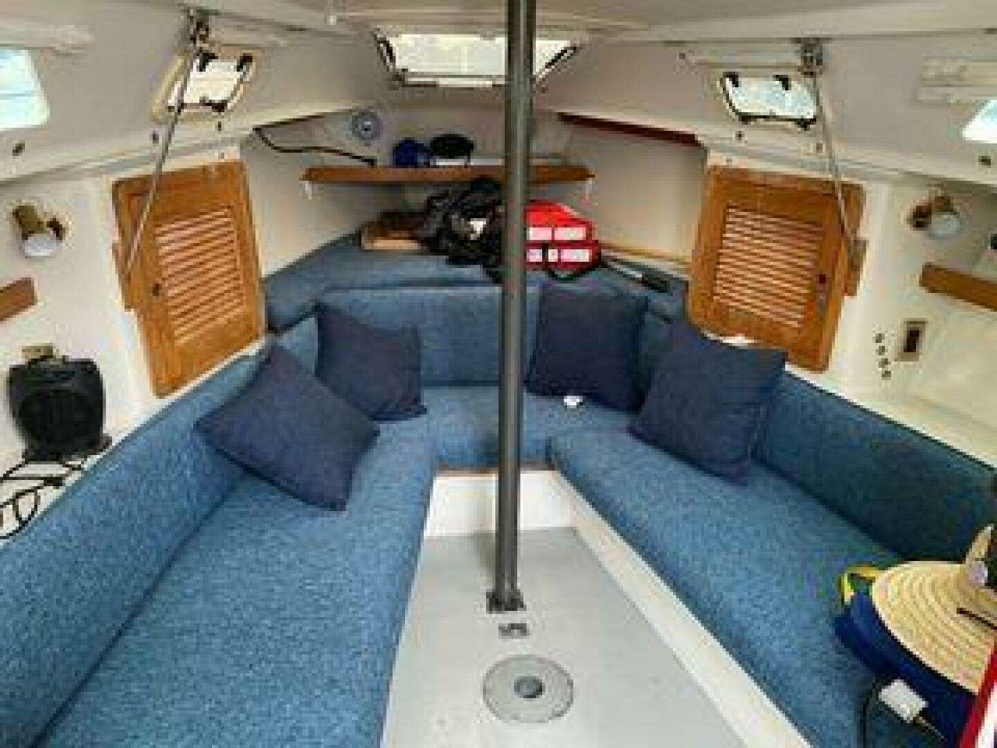 1994 Catalina 270LE - Image 26