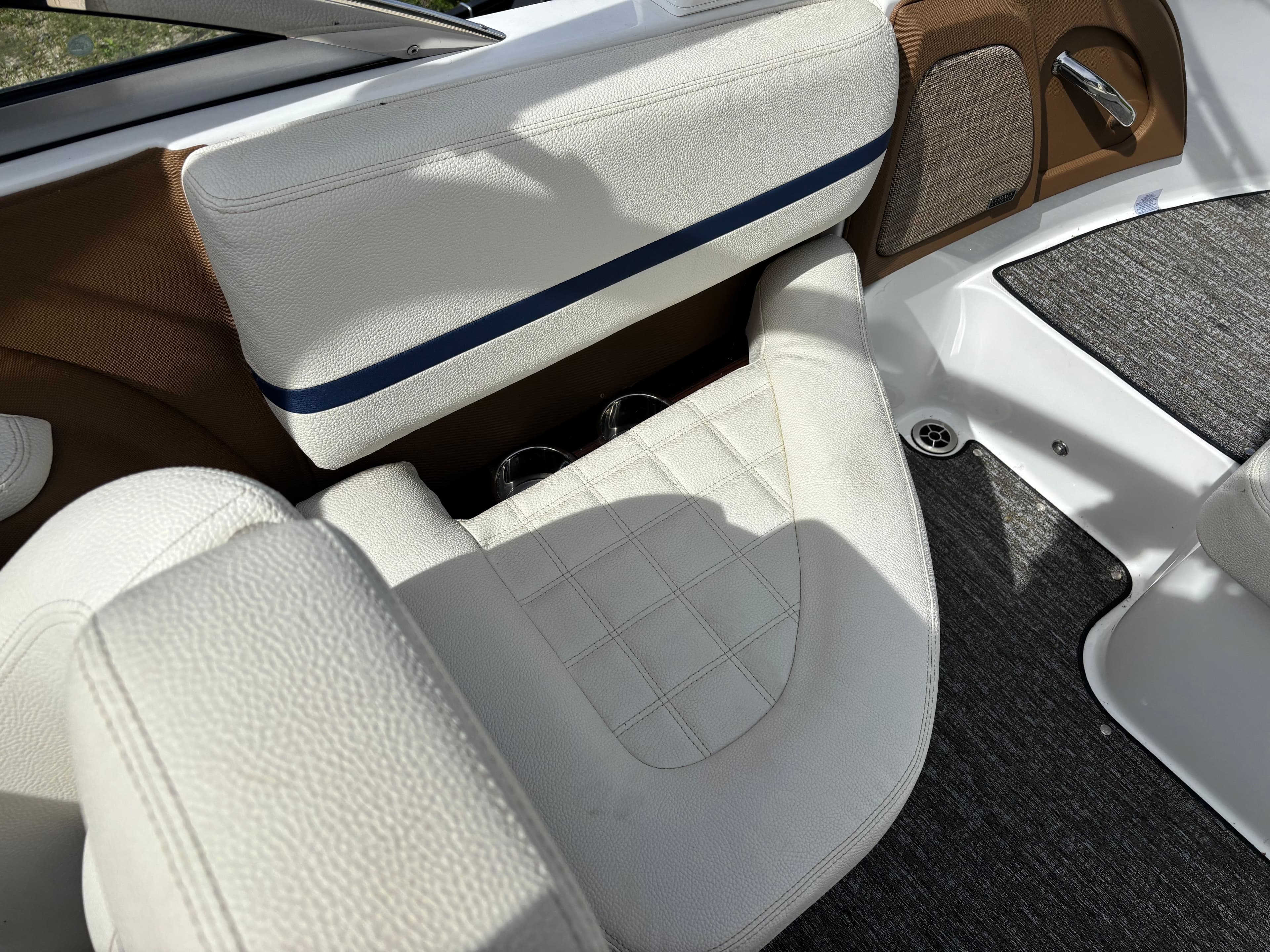 2021 Cobalt R3 Surf - 10