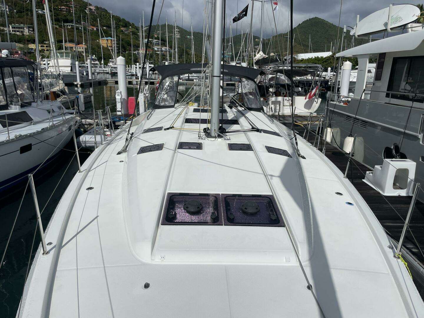 2022 Jeanneau Sun Odyssey 490 - Image 6