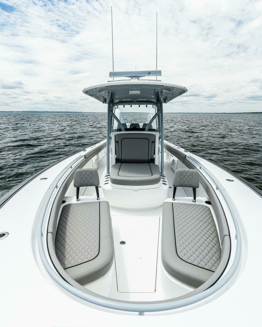 2025 Valhalla Boatworks V33 Center Console - Image 16
