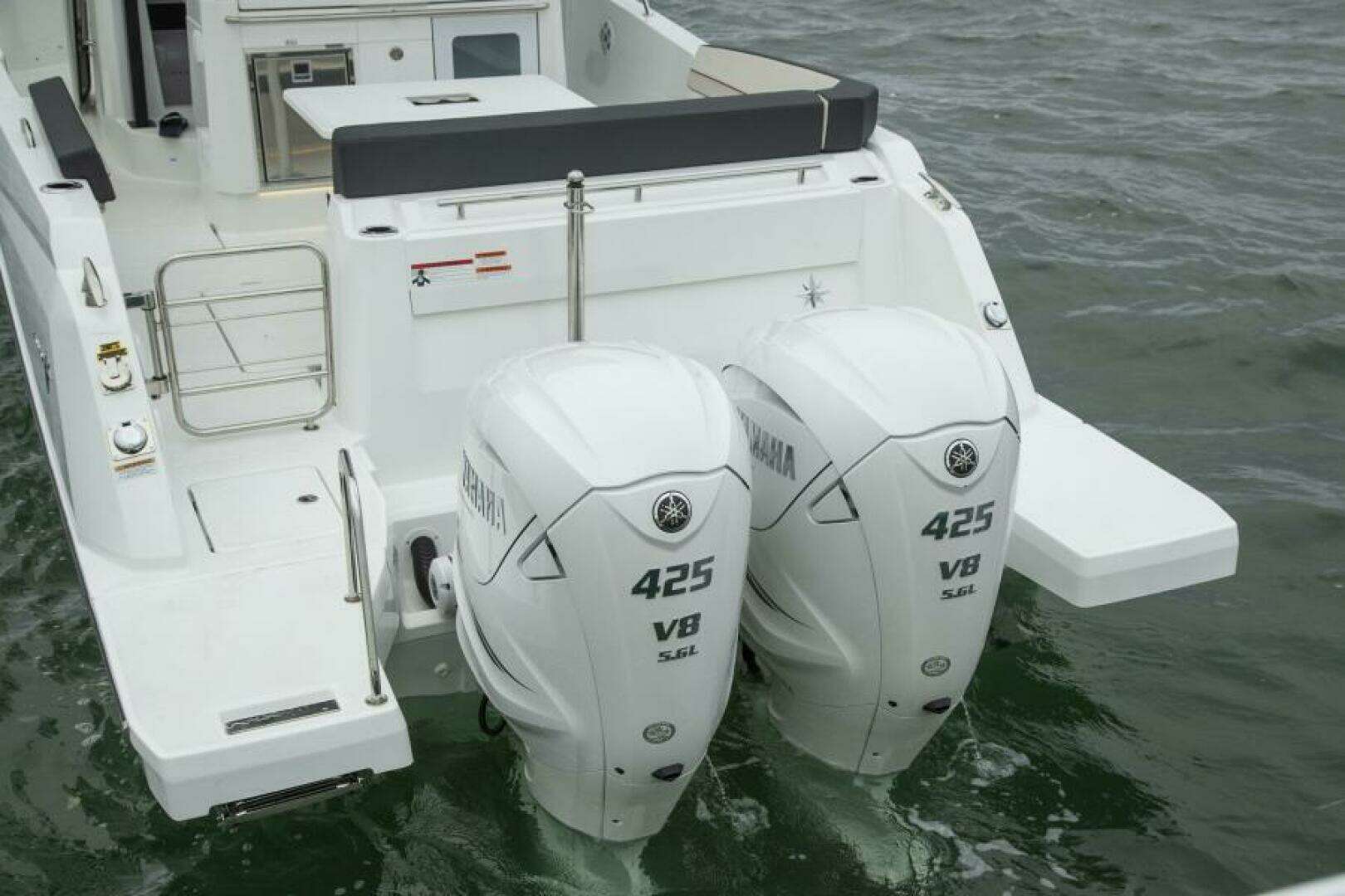 2024 Jeanneau Leader 10.5 CC - Image 8