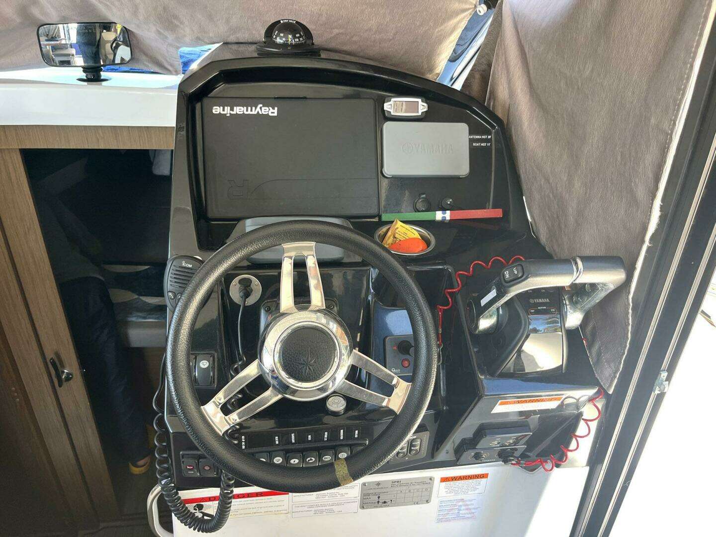 2018 Jeanneau NC 895 - Image 13