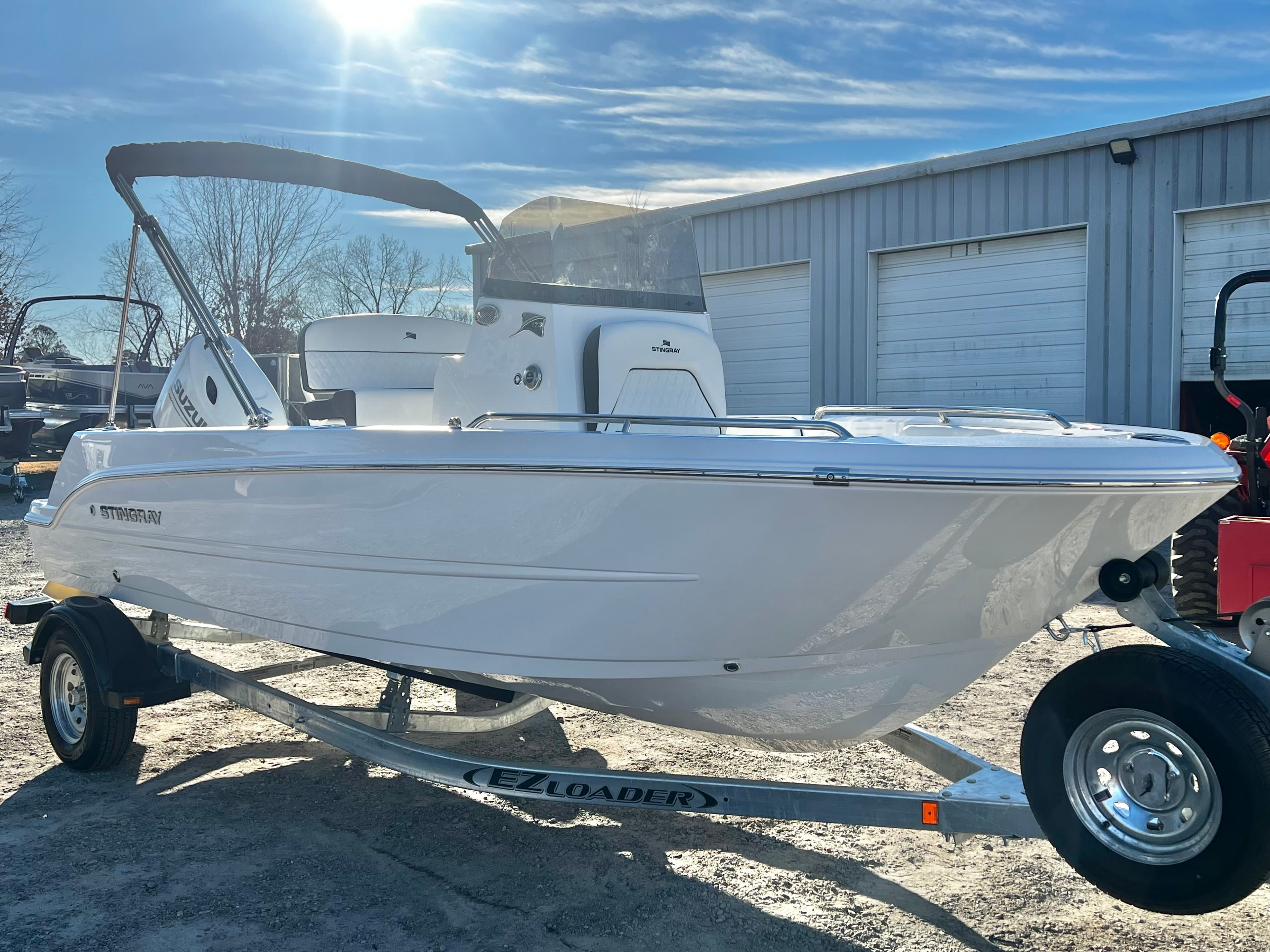 2026 Stingray 173CC (Center Console) - 7