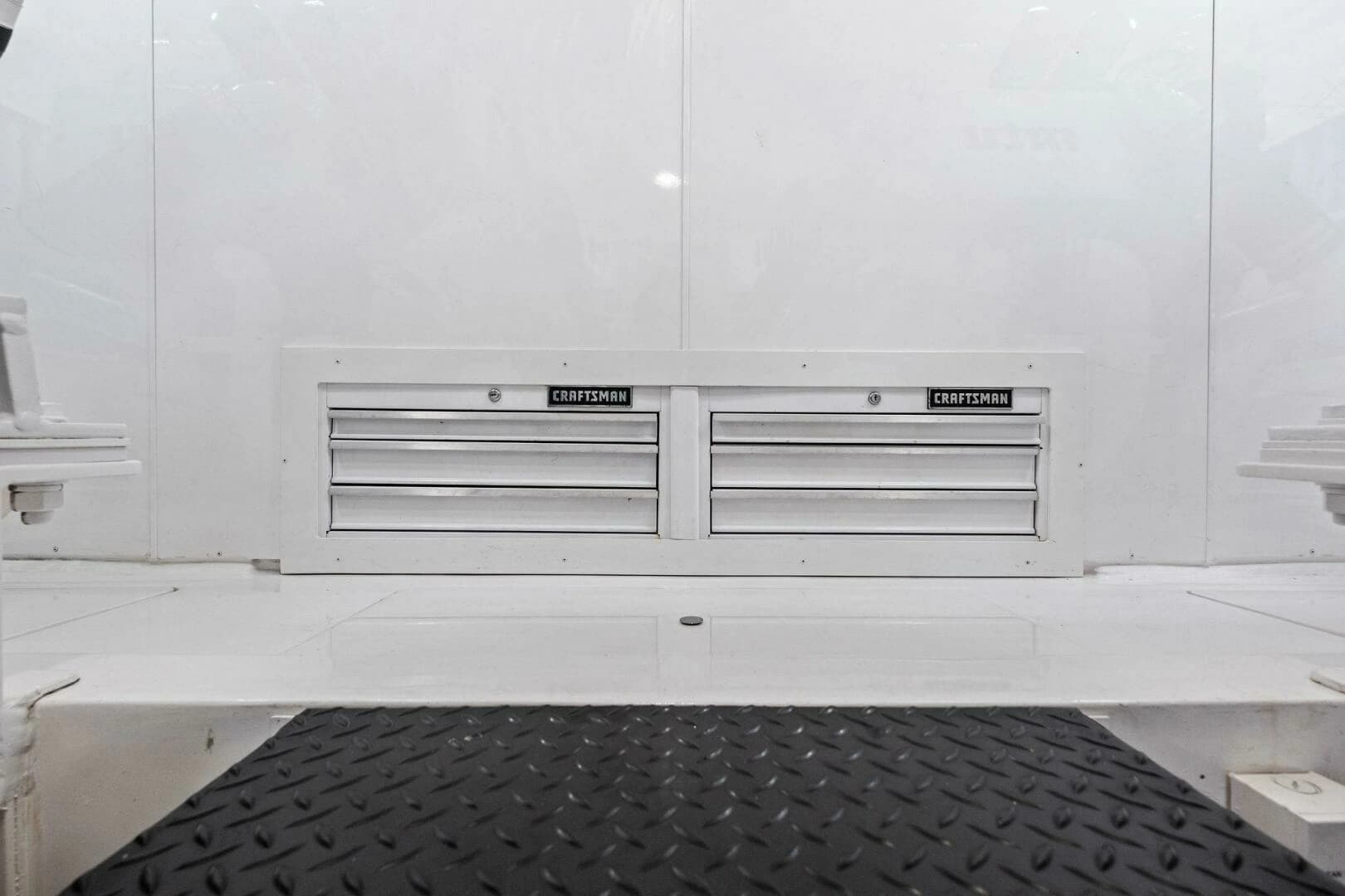 2012 Viking 82 Convertible - Image 99