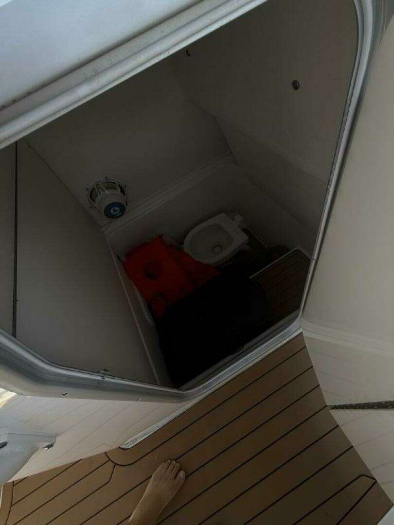 2019 Cape Horn 27 XS - Image 21
