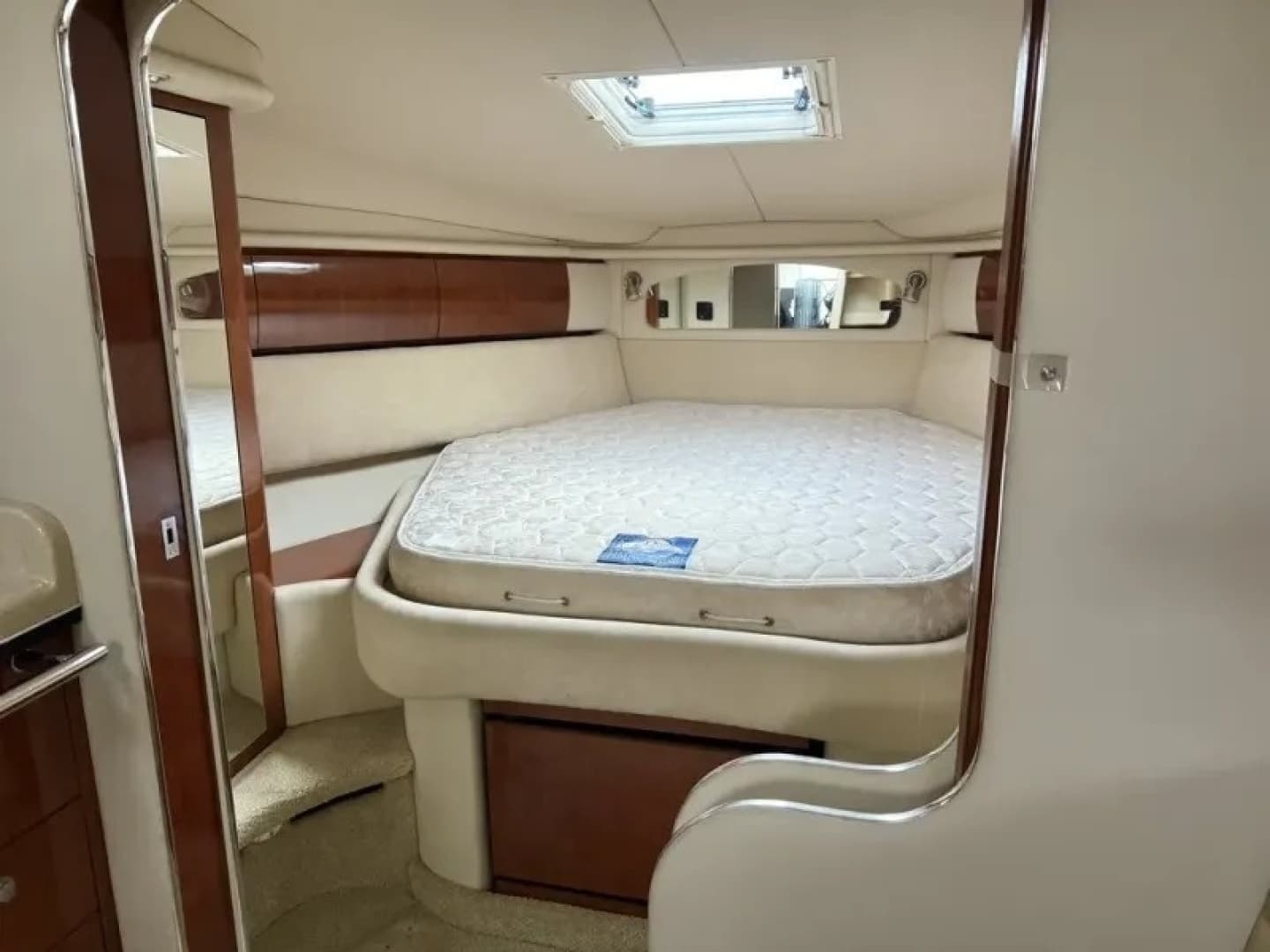 2004 Sea Ray 360 SUNDANCER - Image 46