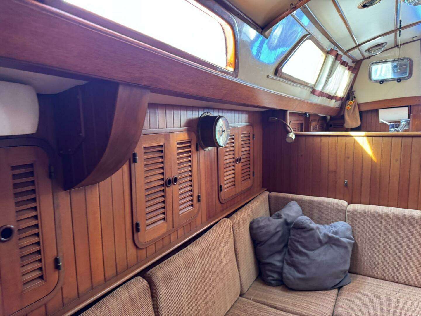 1987 Tayana 42 Vancover Aft Cabin - Image 89