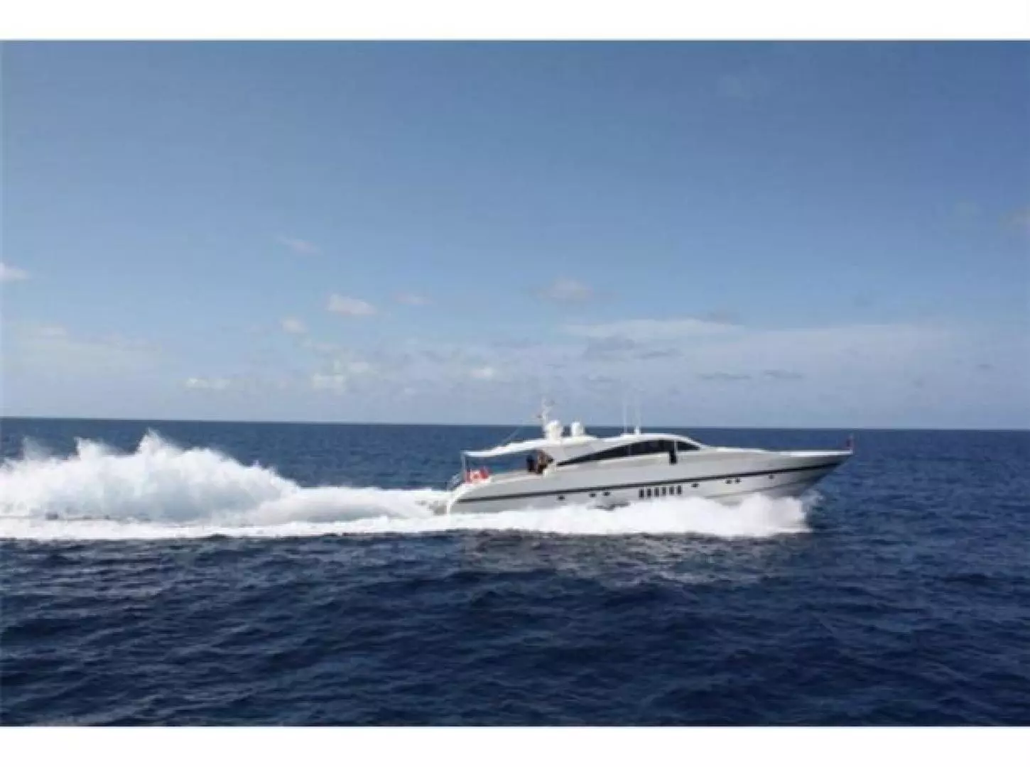 2001 Leopard 27M Open - Image 24