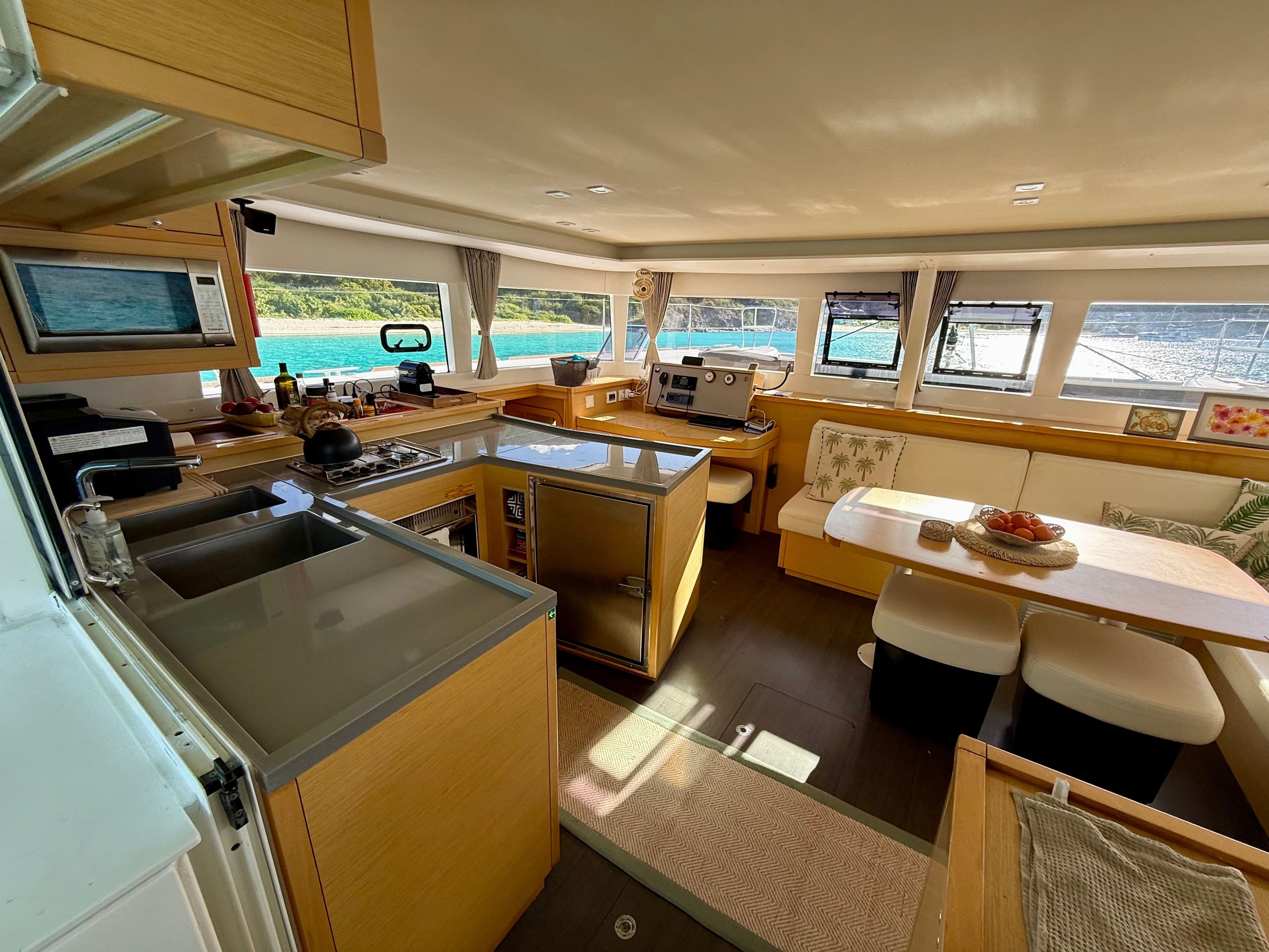 2020 Lagoon 450 - 3