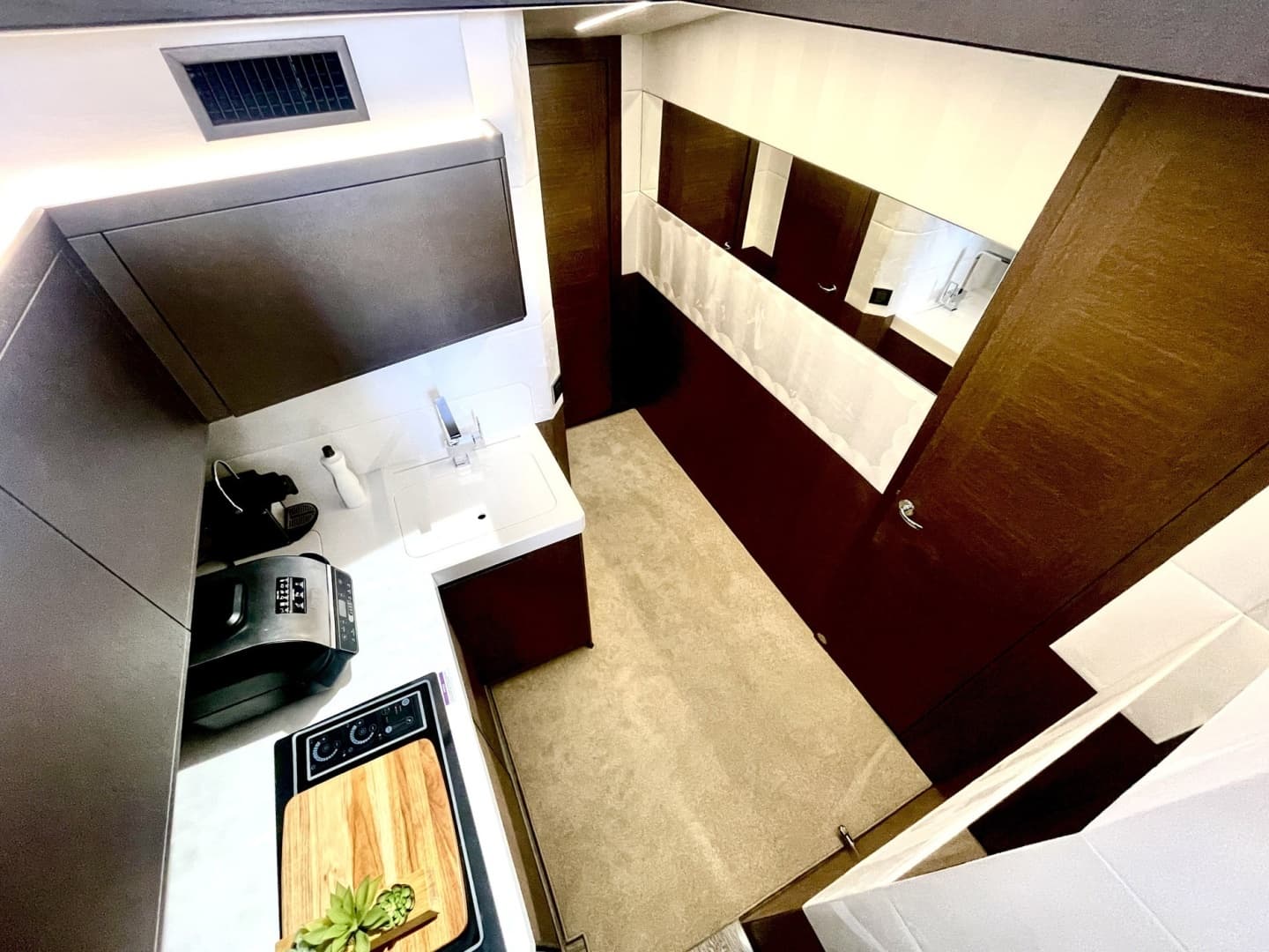 2020 Galeon 425 HTS - Image 14