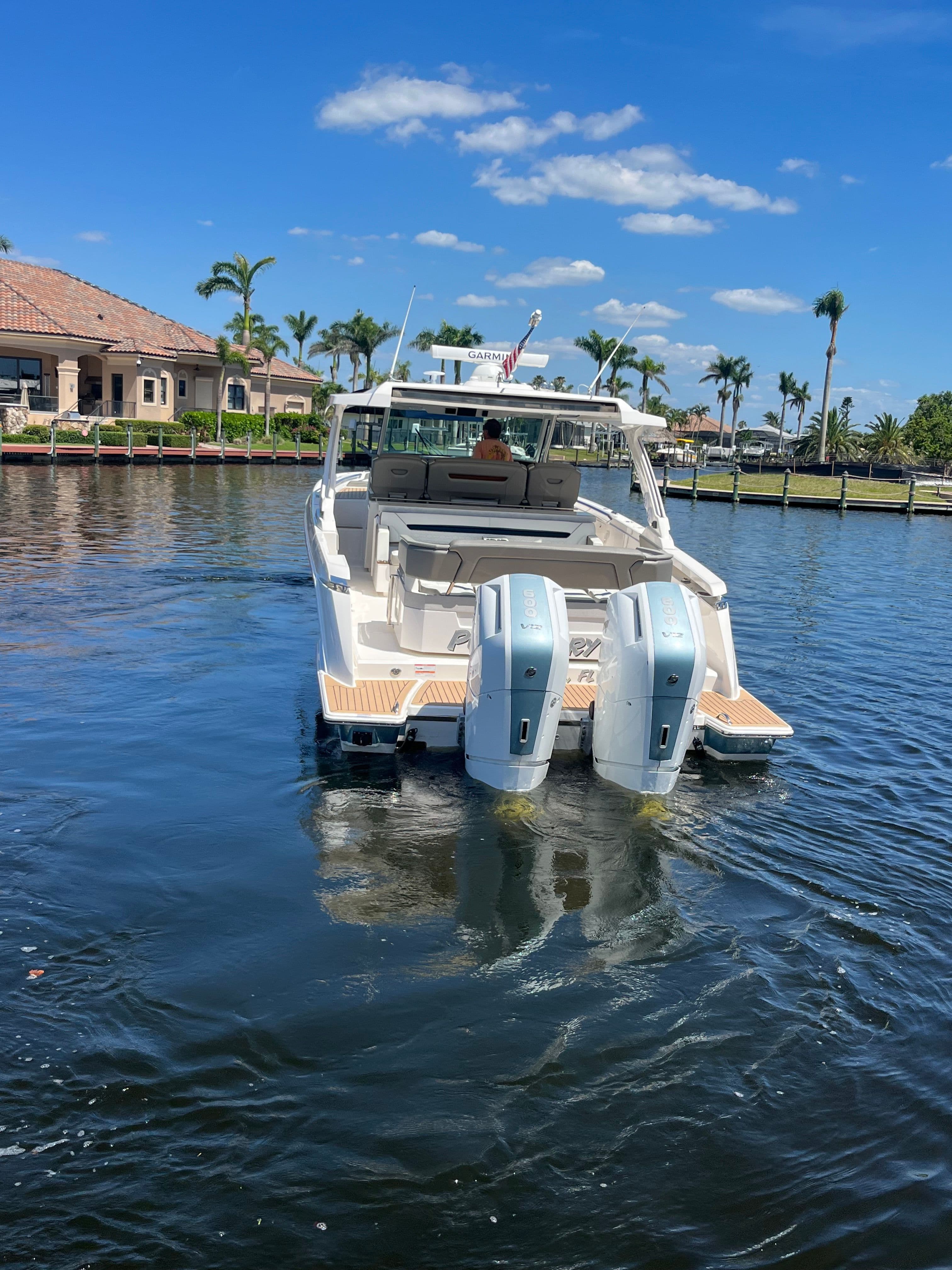 2022 TIARA YACHTS 43 LS - Image 6
