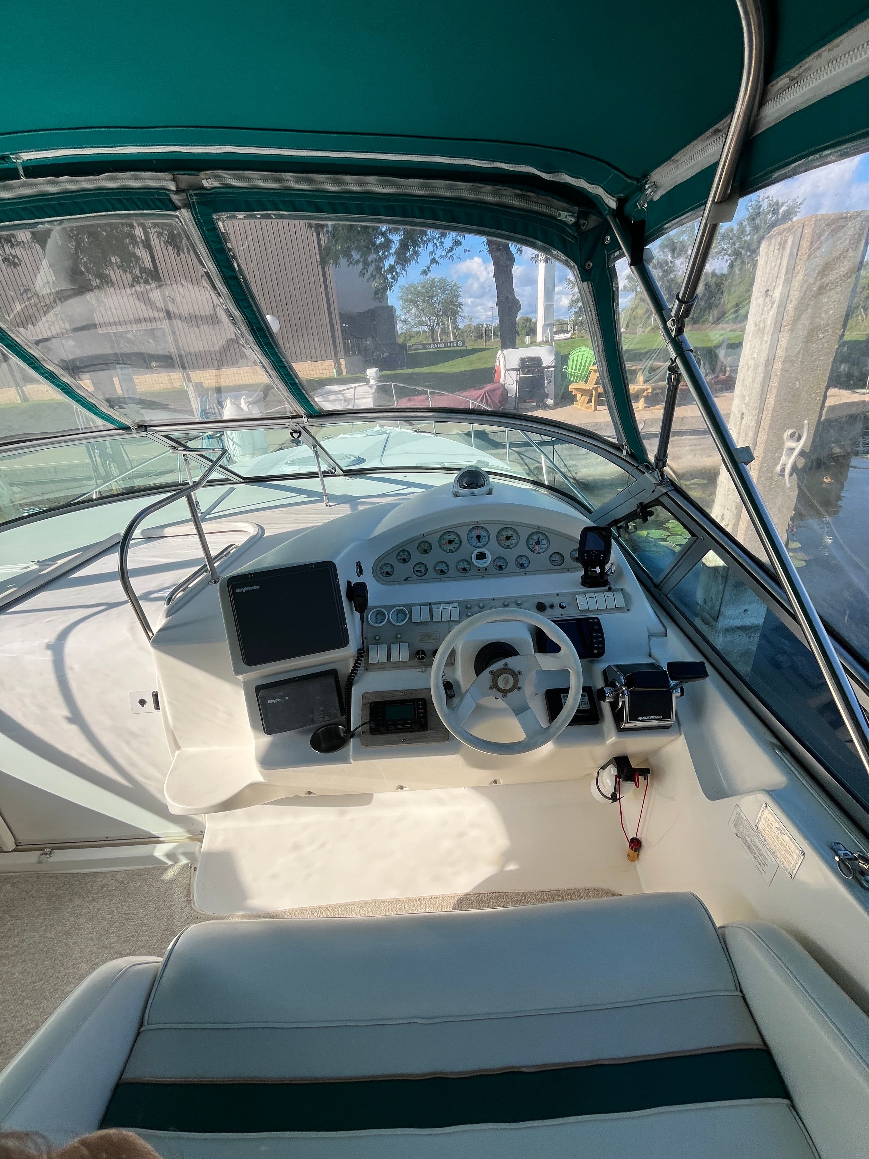 1996 Cruisers Yachts 3375 - 6