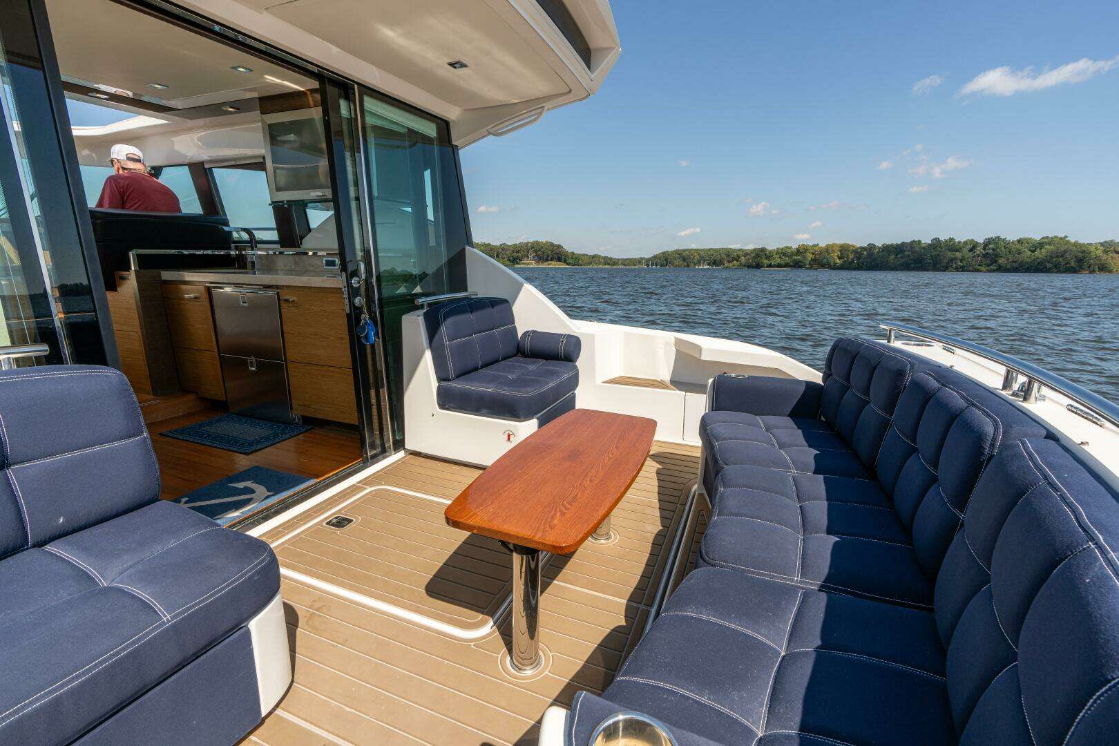 2015 Tiara Yachts 44 Coupe - Image 39