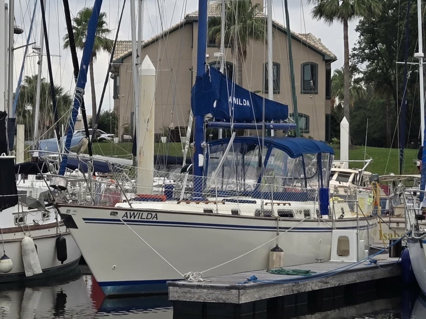 1985 Endeavour 42 CC - Image 2