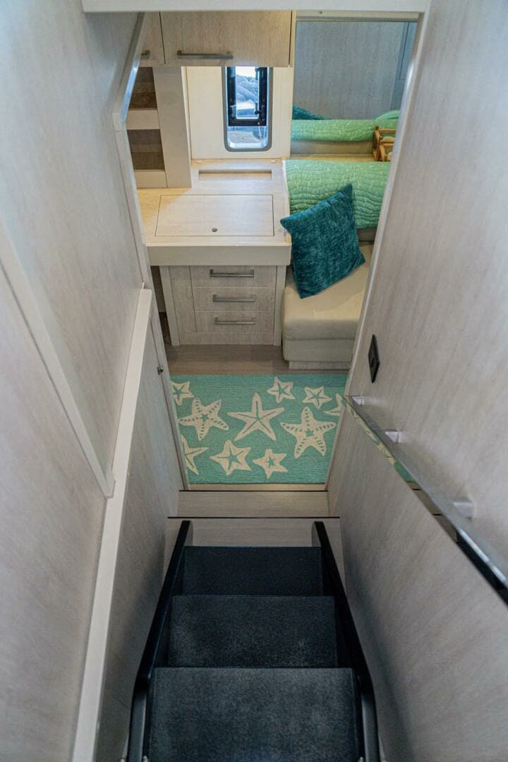 2018 Leopard 58 - Image 26