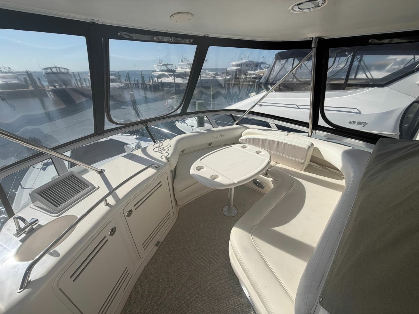 2002 Sea Ray 480 Sedan Bridge - Image 33
