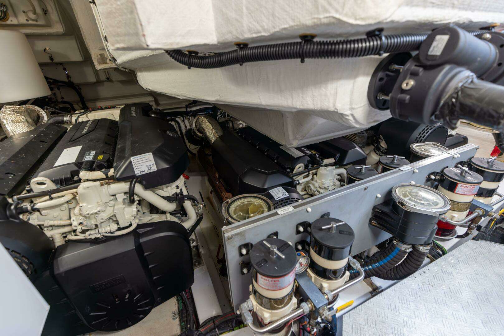 2021 Azimut S6 Sport Fly - Image 43