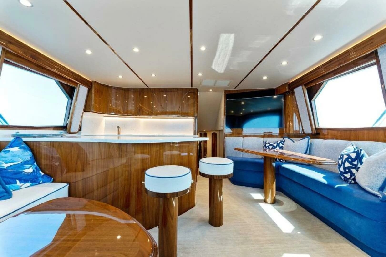 2021 Viking 54 Convertible - Image 32