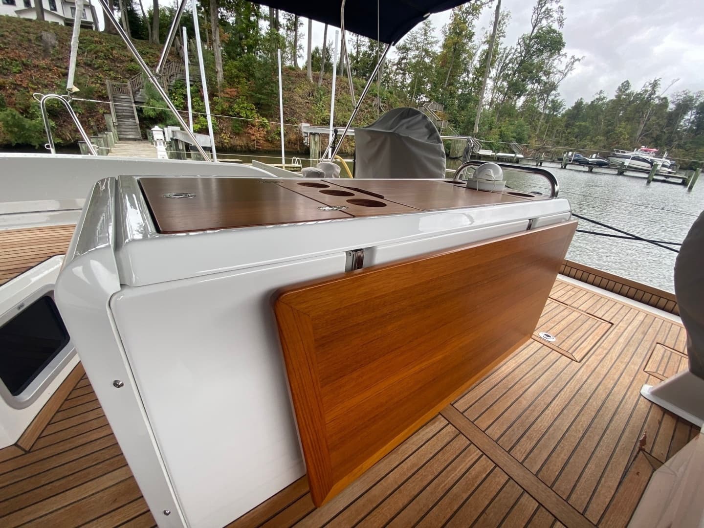 2019 Beneteau 51.1 - Image 17