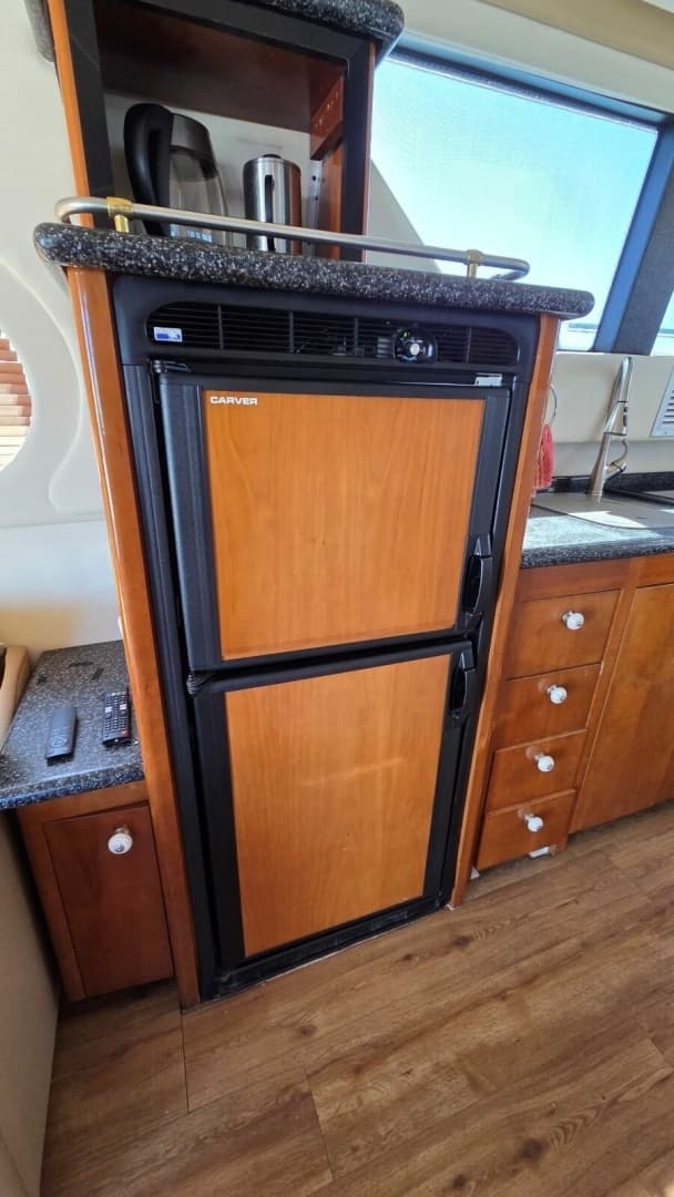 2000 Carver 450 Voyager Pilothouse - Image 21