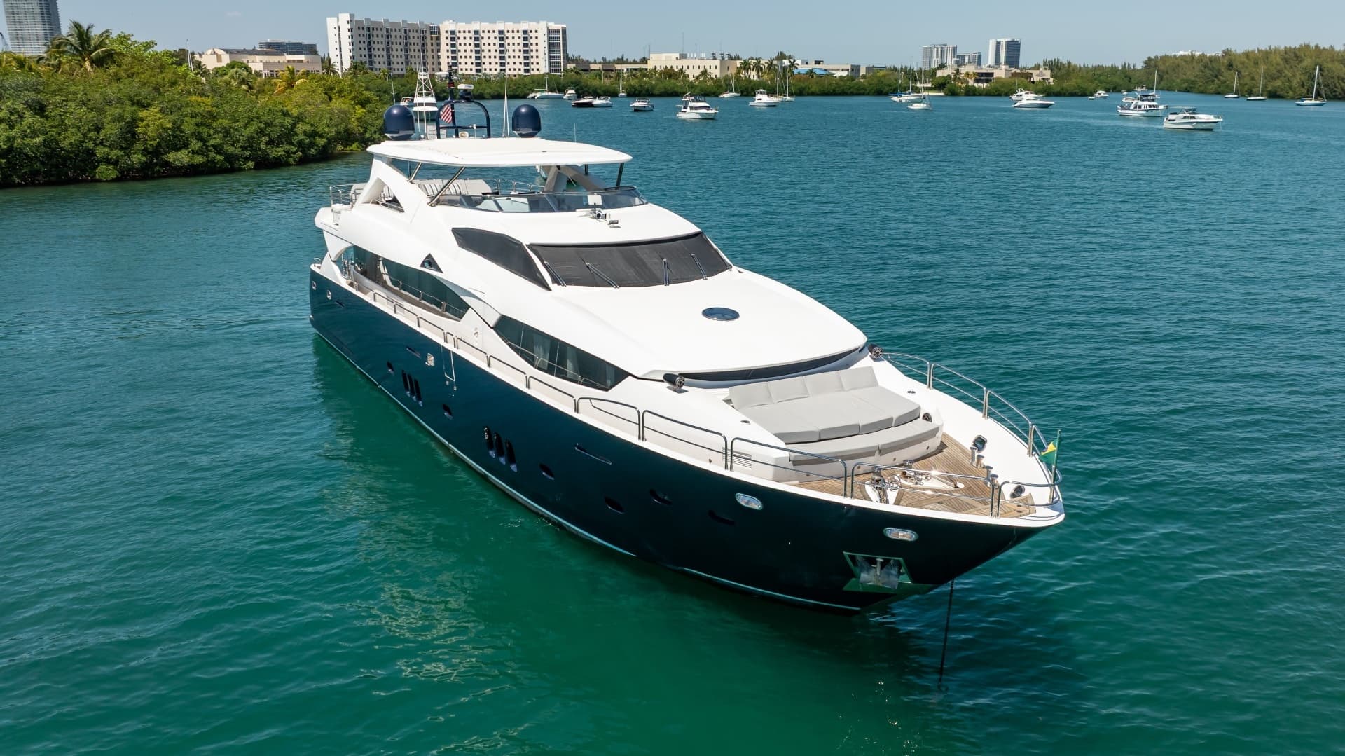 2010 Sunseeker 34 Metre Yacht - Image 8