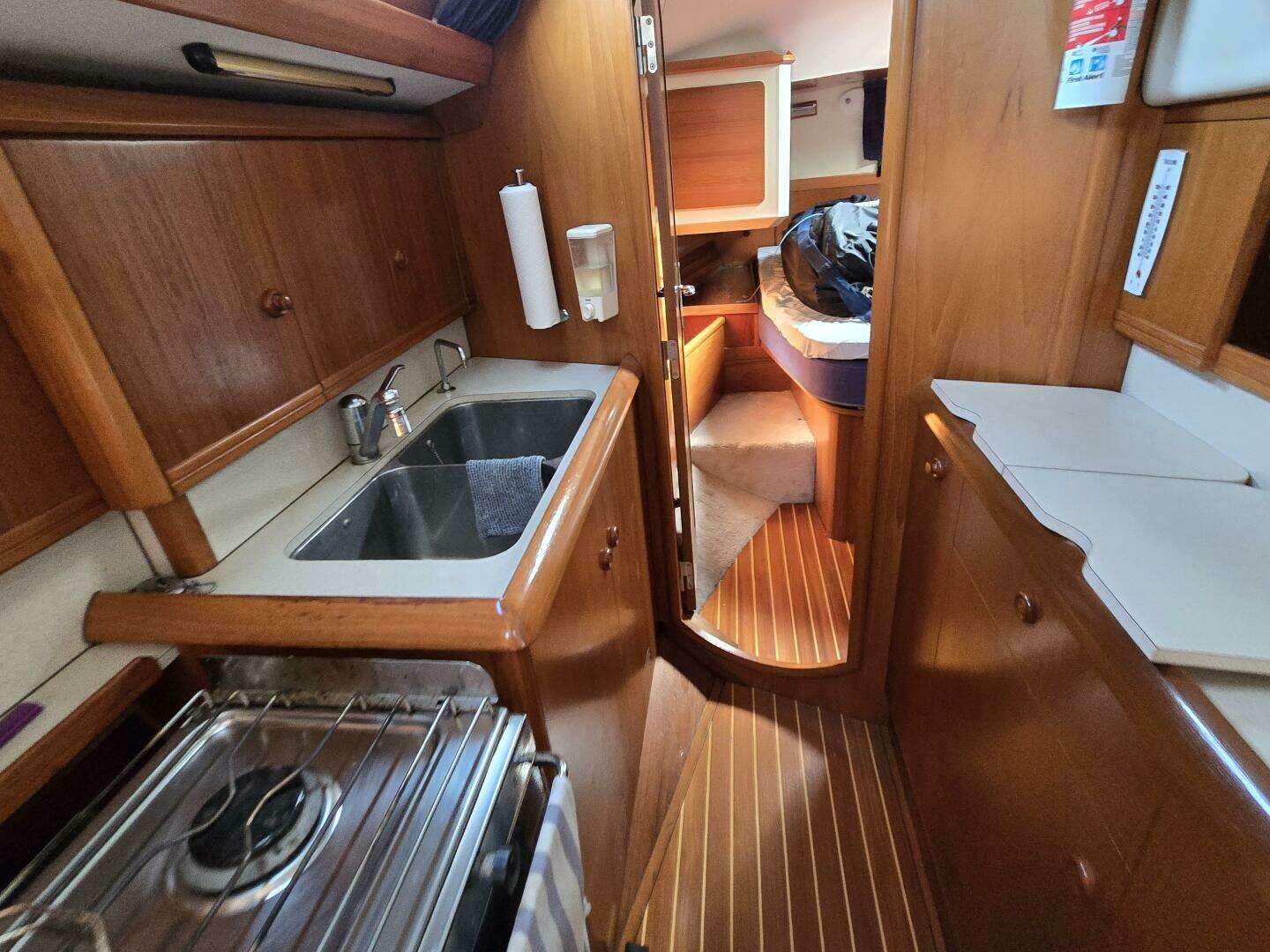1998 Jeanneau Sun Odyssey 42 Atlantic Cruiser - Image 11