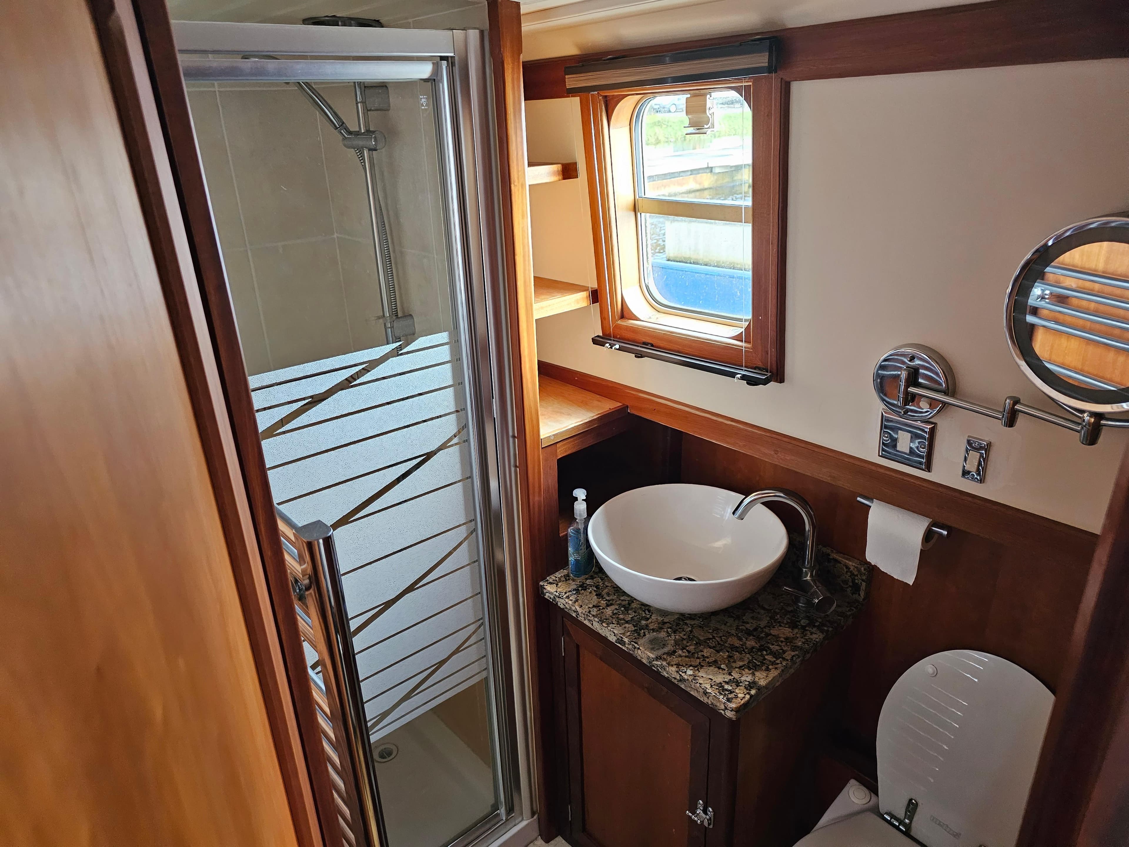 Wolstenholme cruising barge for sale with BJ Marine