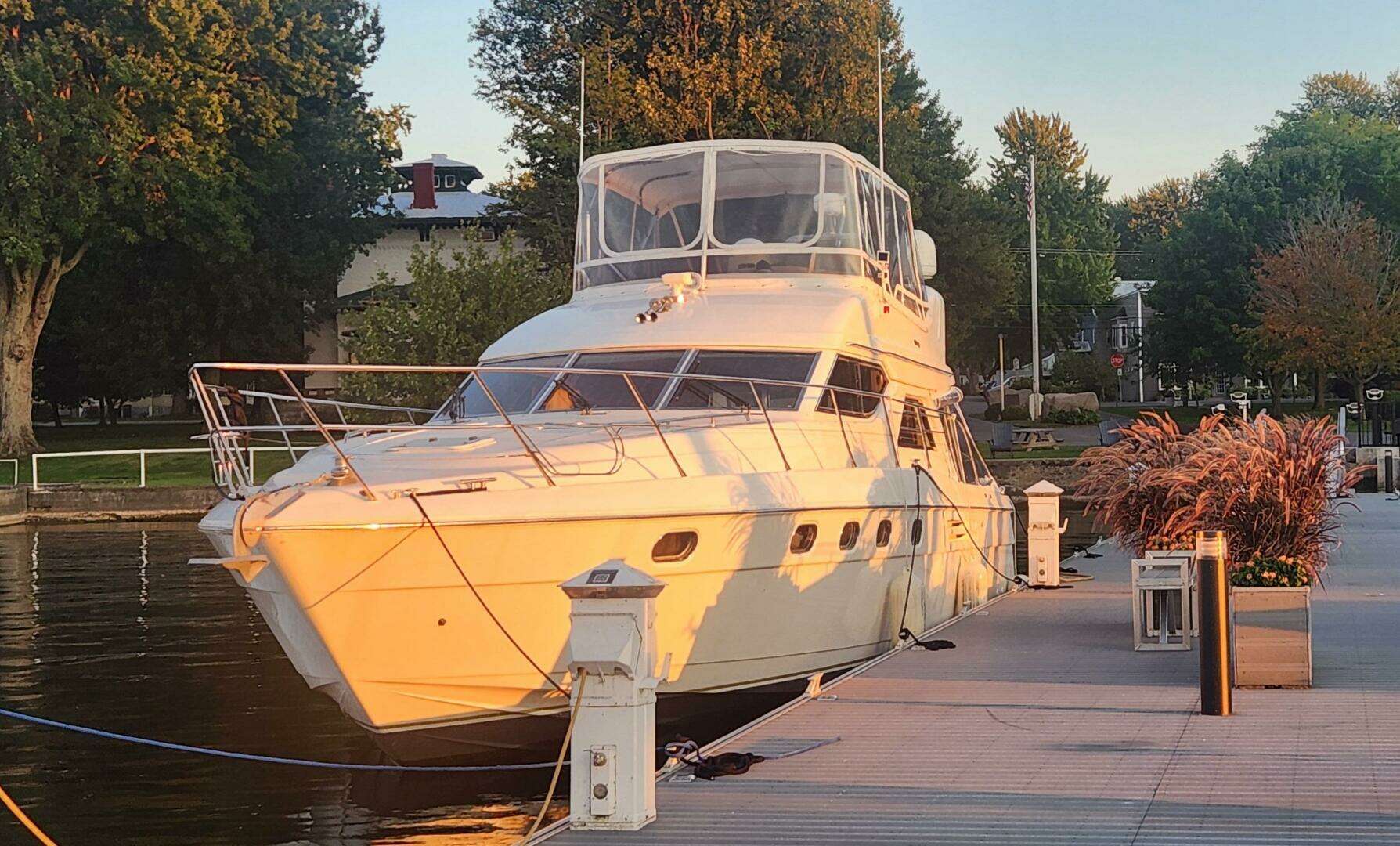 1998 Viking Princess Sport Cruiser - Image 82