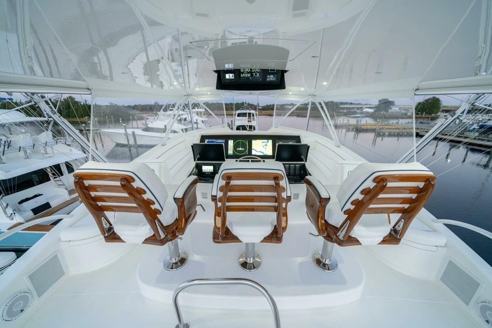 2027 Viking 90 Convertible - Image 2