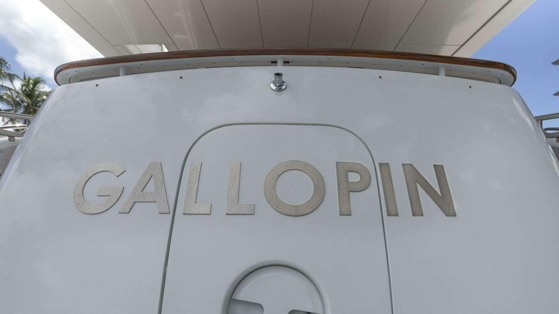 2007 Hatteras 80 - Image 13