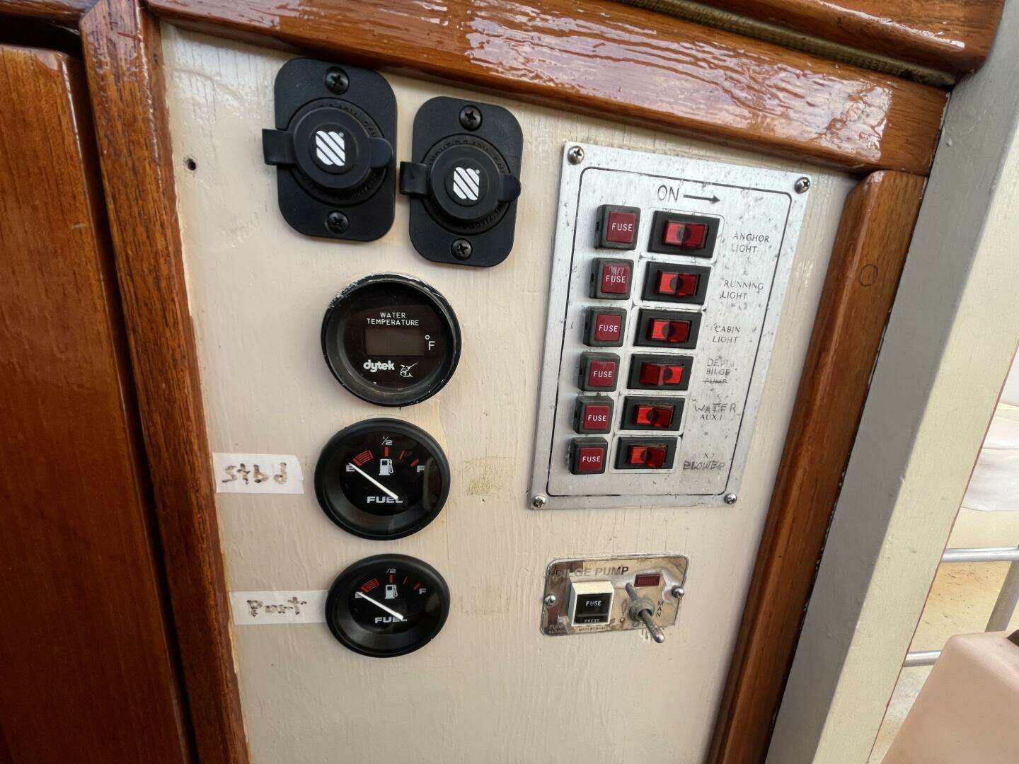 1981 Dyer Dyer 29 Flush Deck-Bass Boat - Image 18