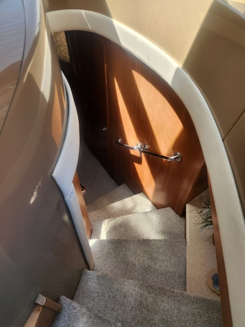 1998 Carver Voyager Pilothouse - Image 10