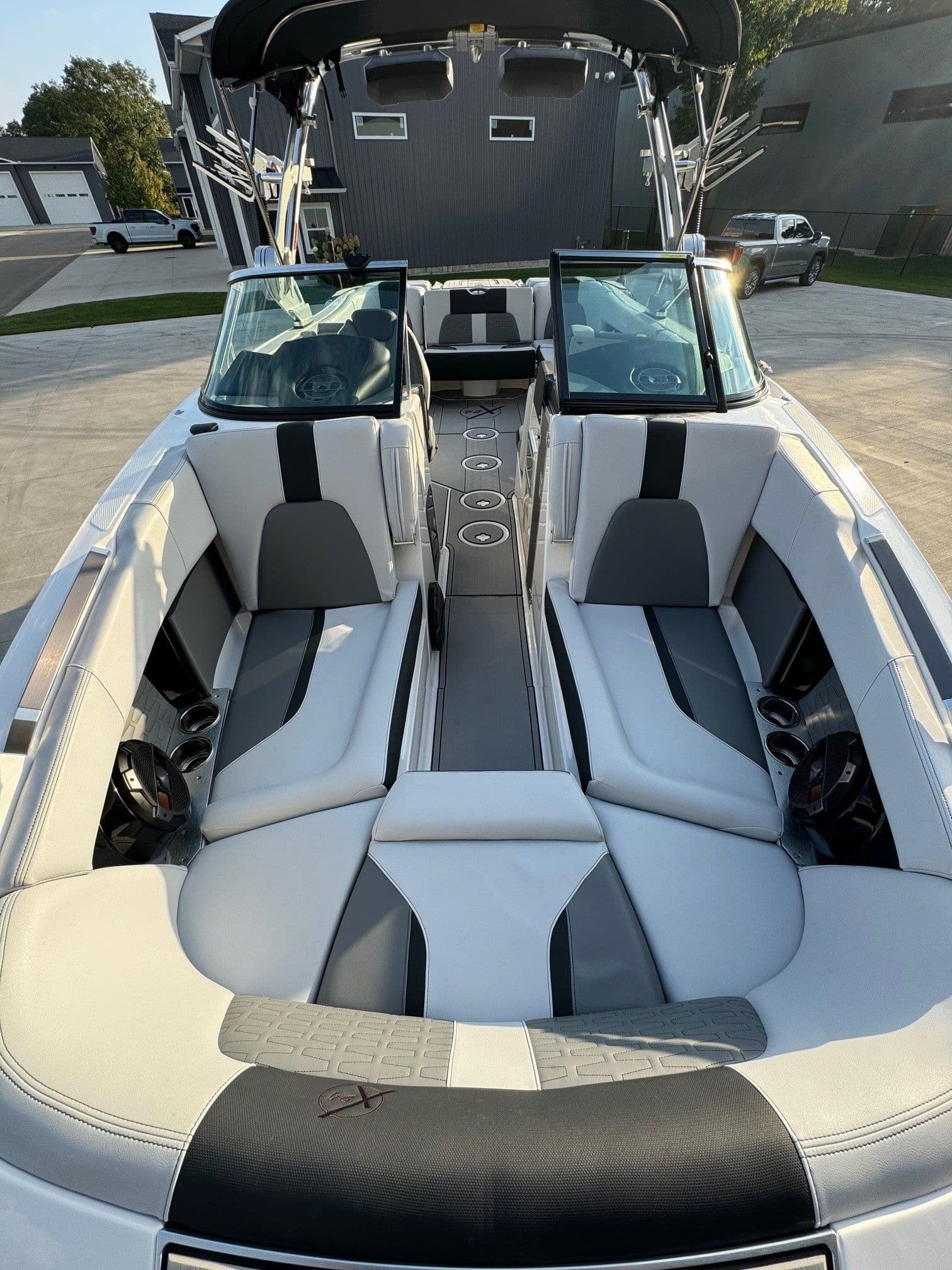 2019 MasterCraft X24 - 9