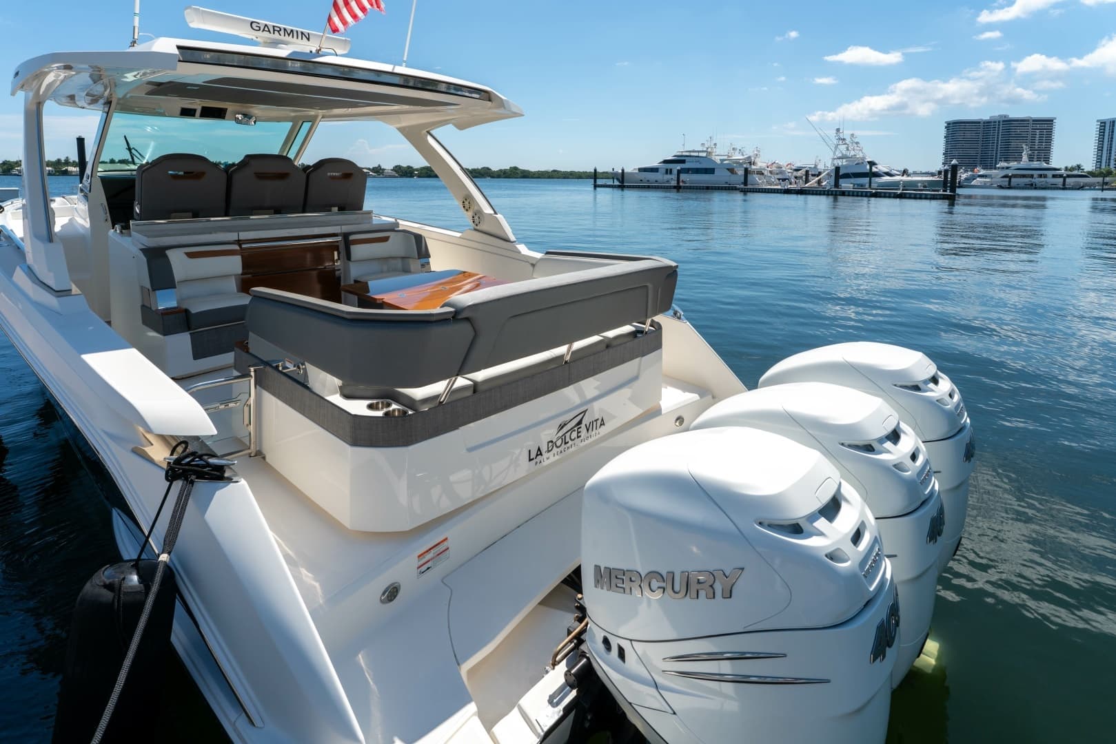 2020 Tiara Yachts 38 LS - Image 31