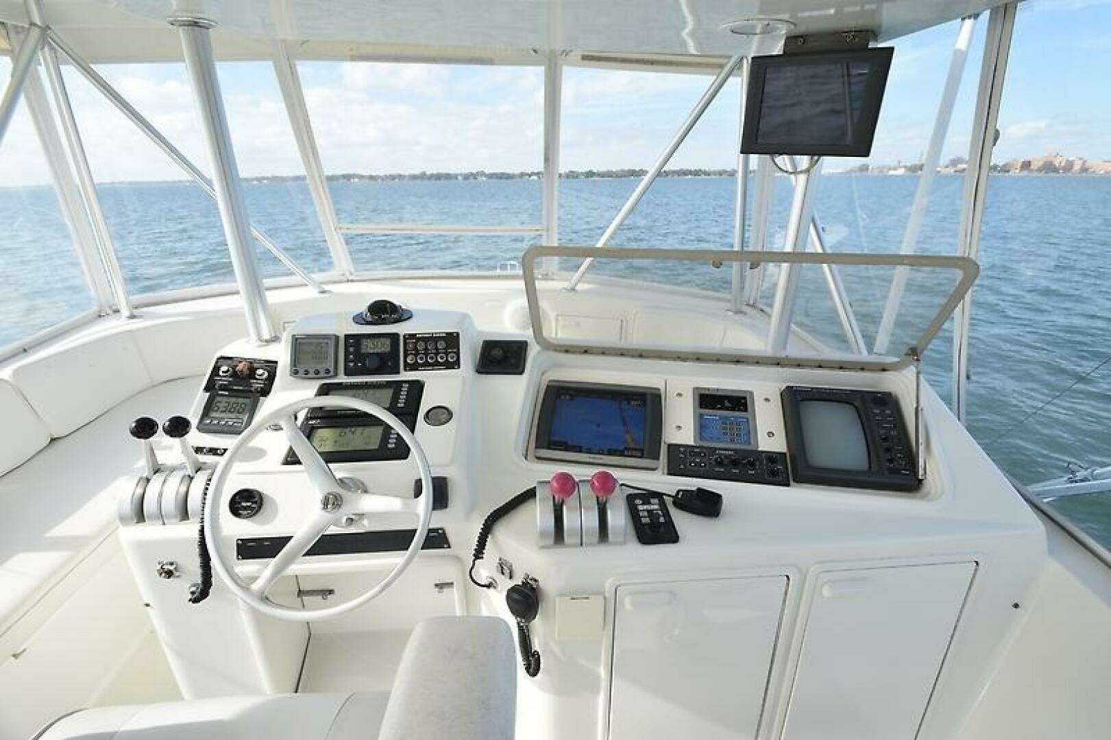 2000 Ocean Yachts 48 Convertible - Image 39