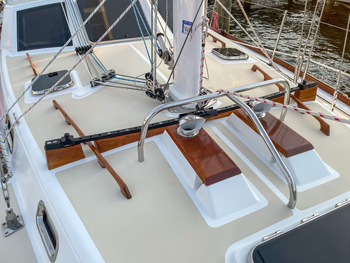 2007 Tartan 4400 - Image 6