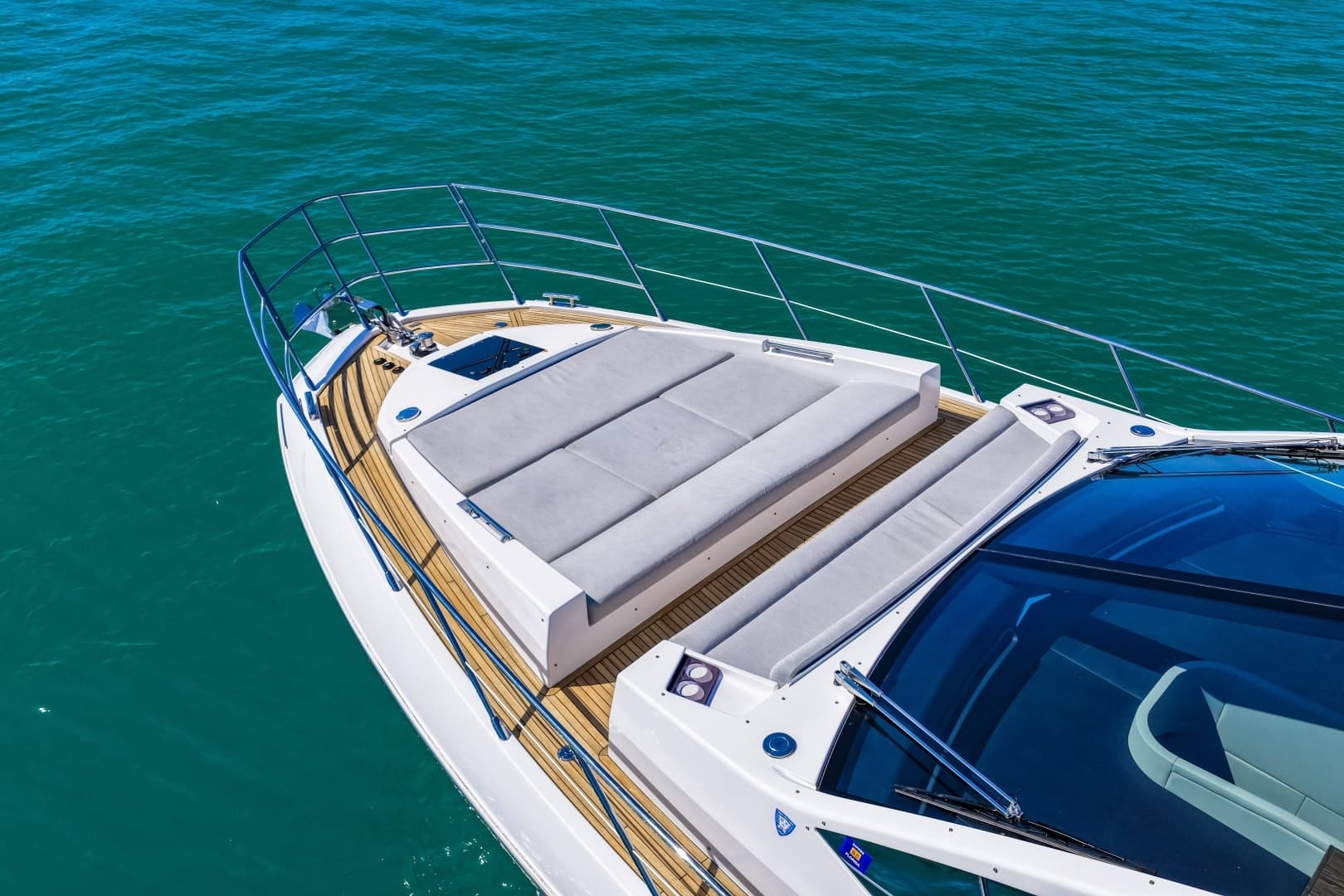 2020 Azimut S6 - Image 7