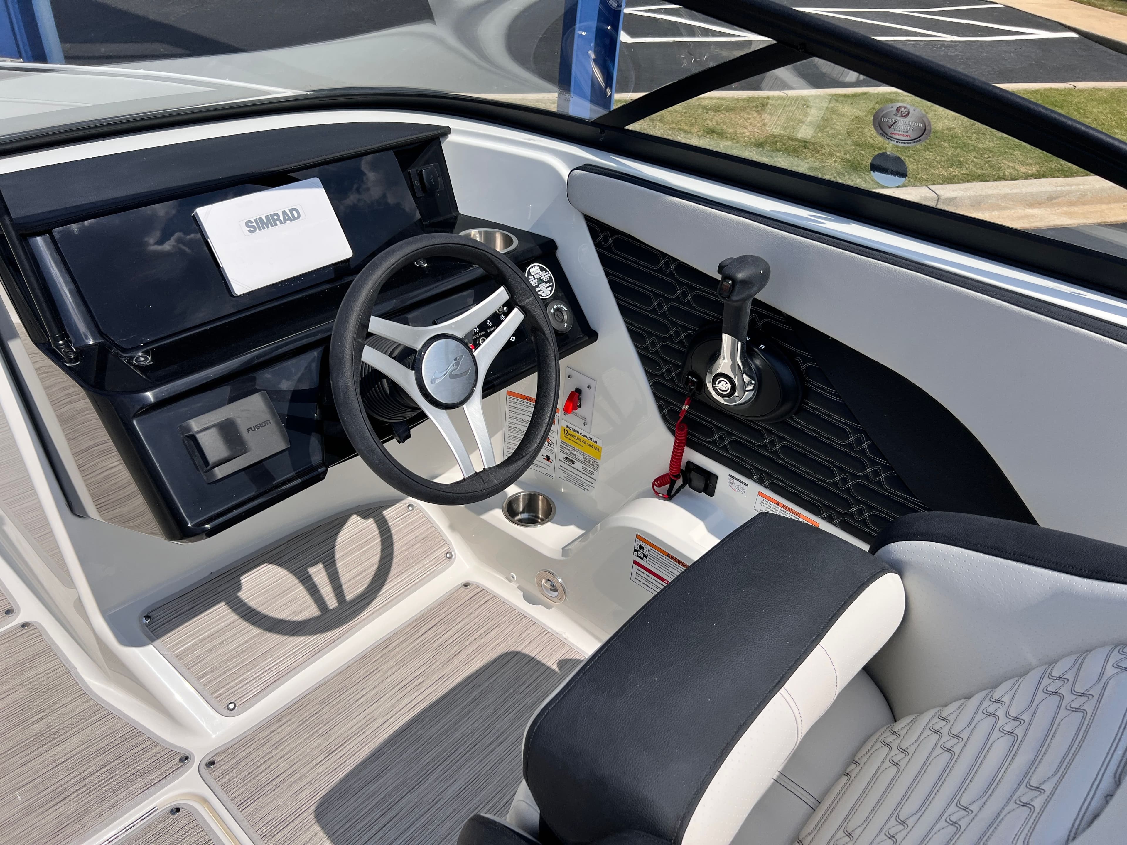 2026 Sea Ray SPX 210 - 6