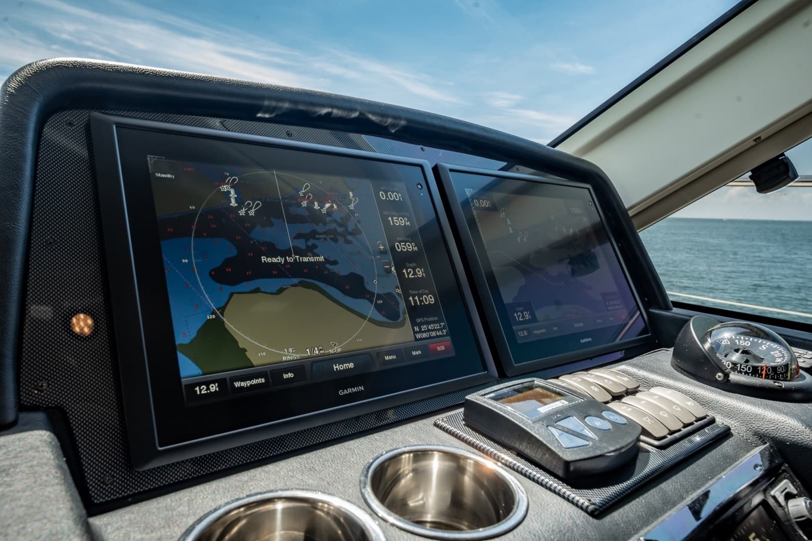 2016 Riviera 5000 Sport Yacht - Image 47