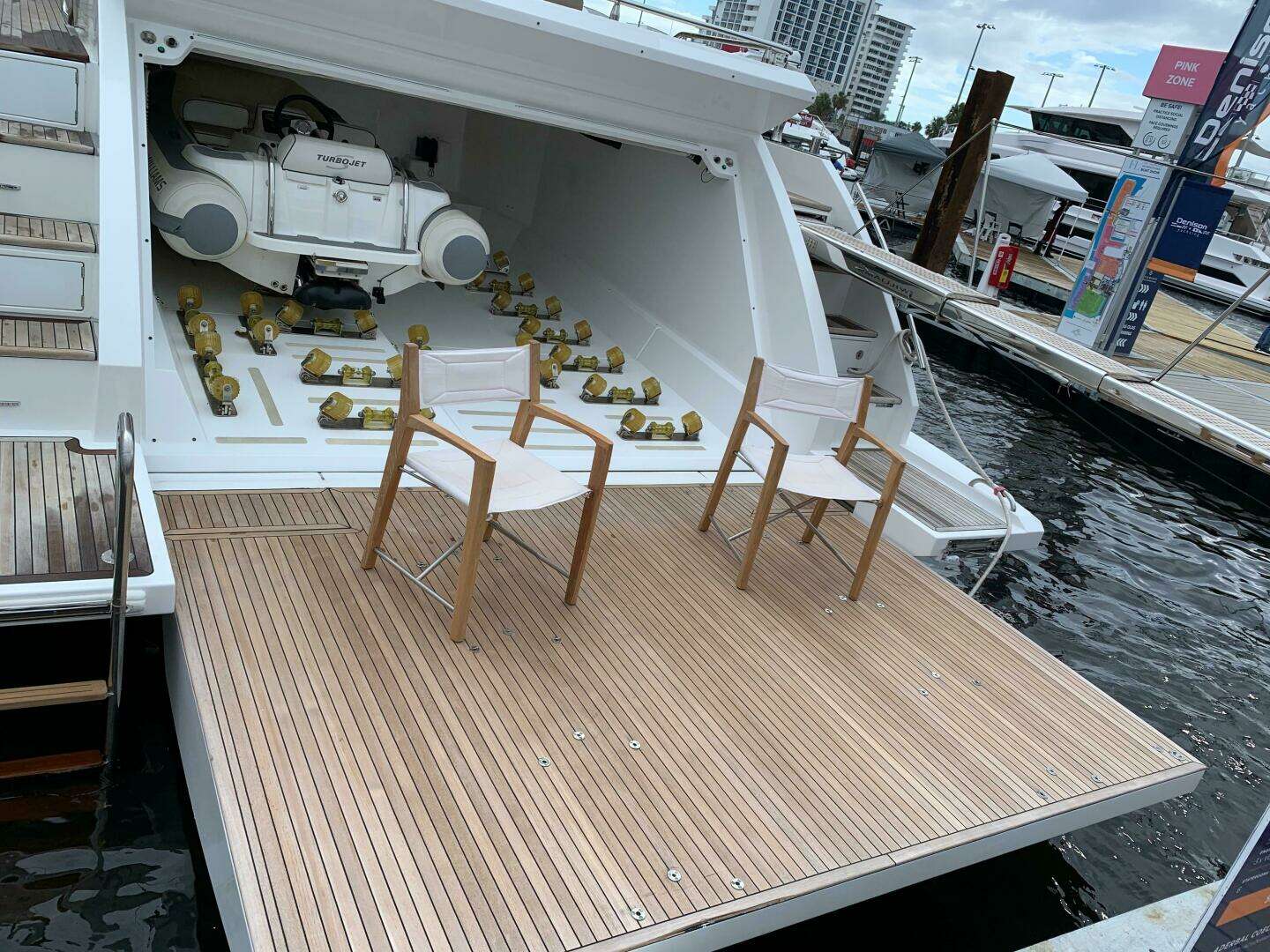 2019 Azimut 77S - Image 37