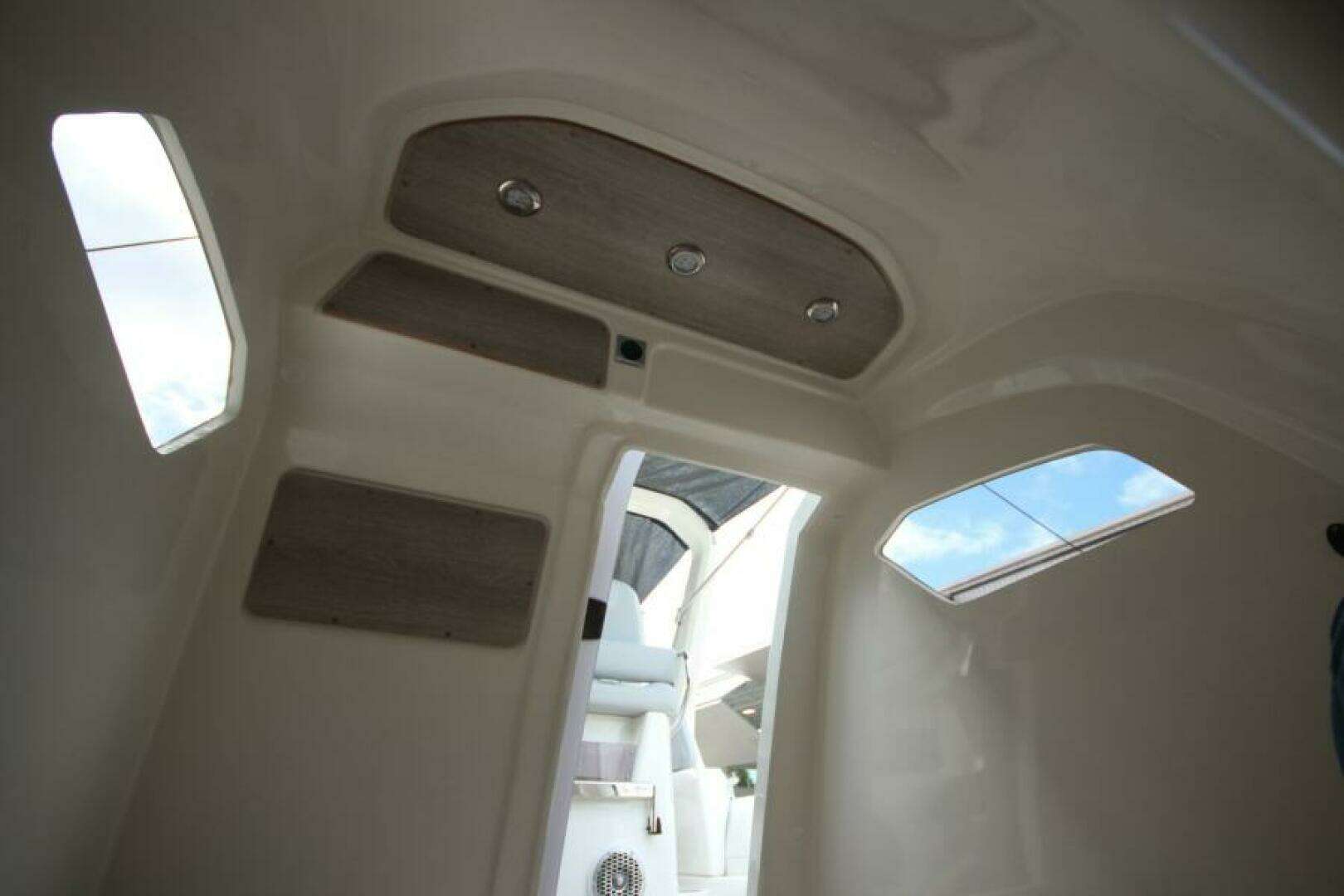 2024 Zodiac Medline 9 NEO - Image 66